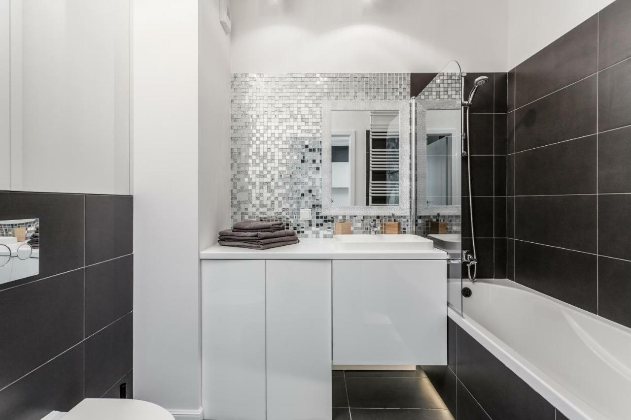 ורשה Chill Apartments Wola מראה חיצוני תמונה