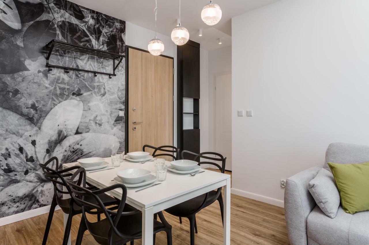 ורשה Chill Apartments Wola מראה חיצוני תמונה